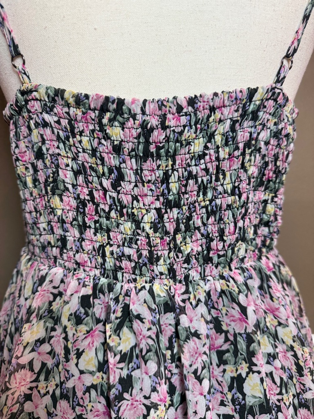 Allison New York Floral Tiered Ruffle Midi Dress Smocked Back S - Picture 6 of 9